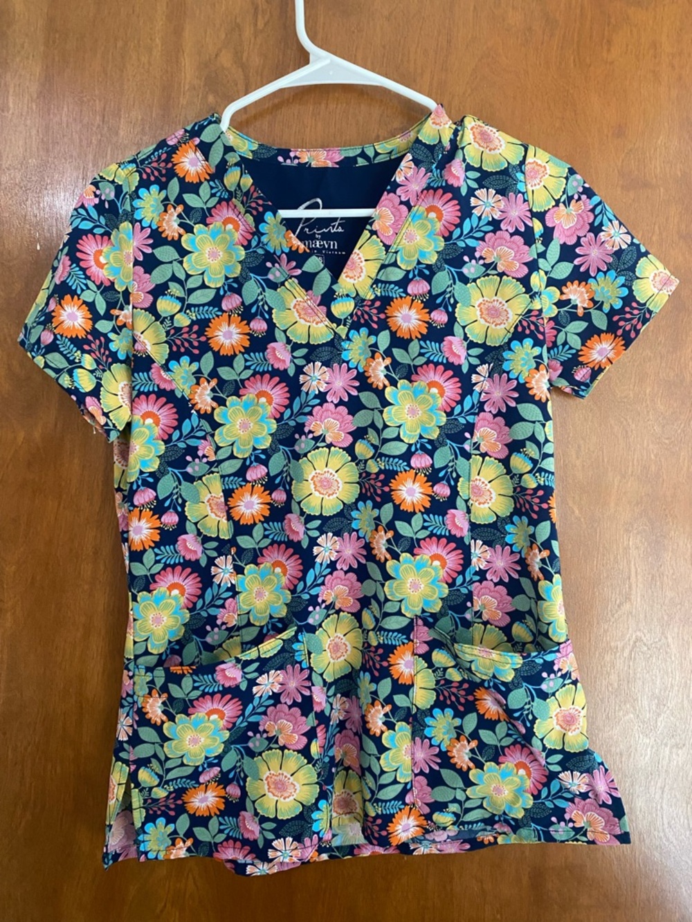Prints by Maevn Floral Scrub Top - Navy with Multicolor Flowers XS Women